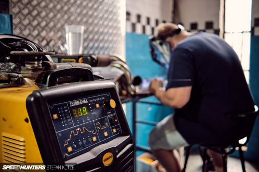 stefan-kotze-speedhunters-lexus-ls400-exhaust&nbsp;(40)