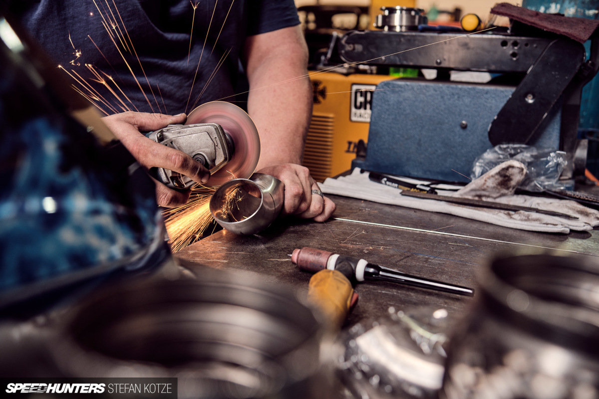 stefan-kotze-speedhunters-lexus-ls400-exhaust (47)