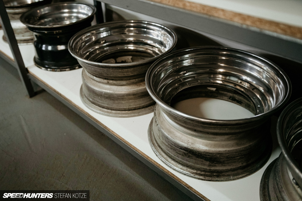 The_Datsun_Shop_stefan_kotze_Speedhunters (40)