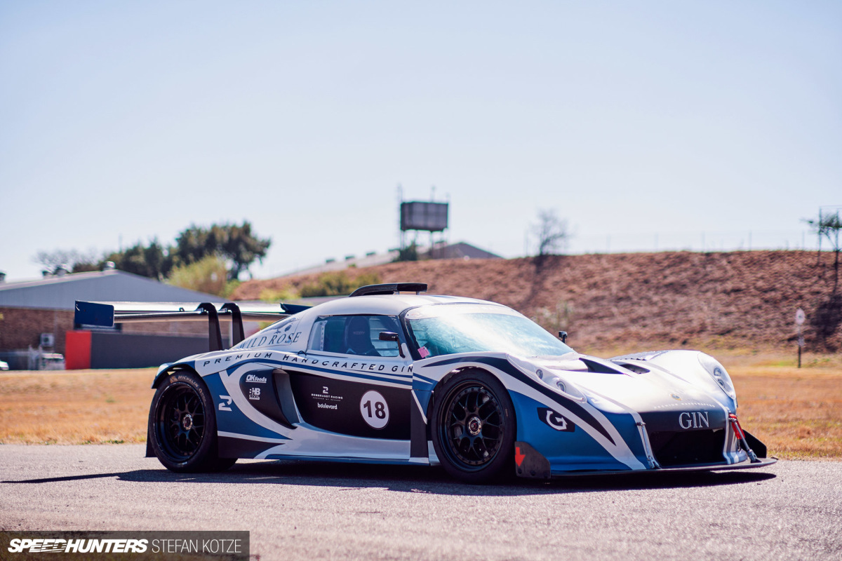 Ferrari 488-Lotus-Stefan-Kotze-Speedhunters (7)