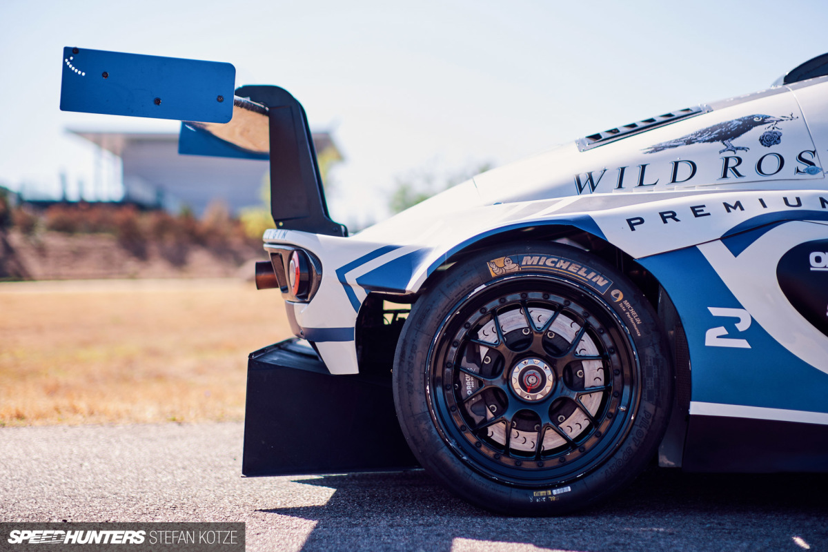 Ferrari 488-Lotus-Stefan-Kotze-Speedhunters (11)