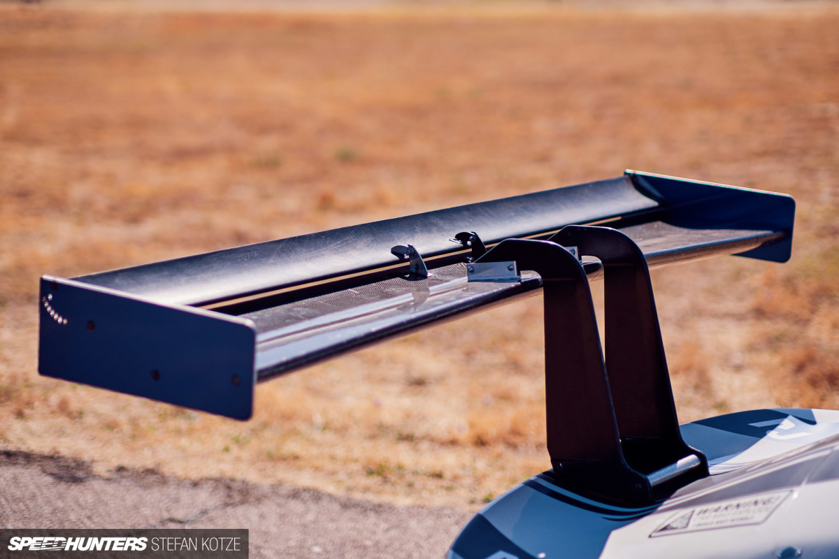 Ferrari 488-Lotus-Stefan-Kotze-Speedhunters (12)