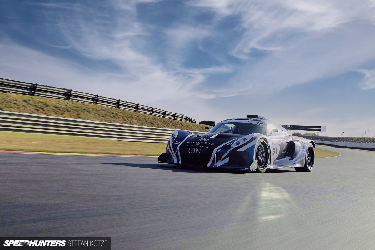 Ferrari 488-Lotus-Stefan-Kotze-Speedhunters (97)