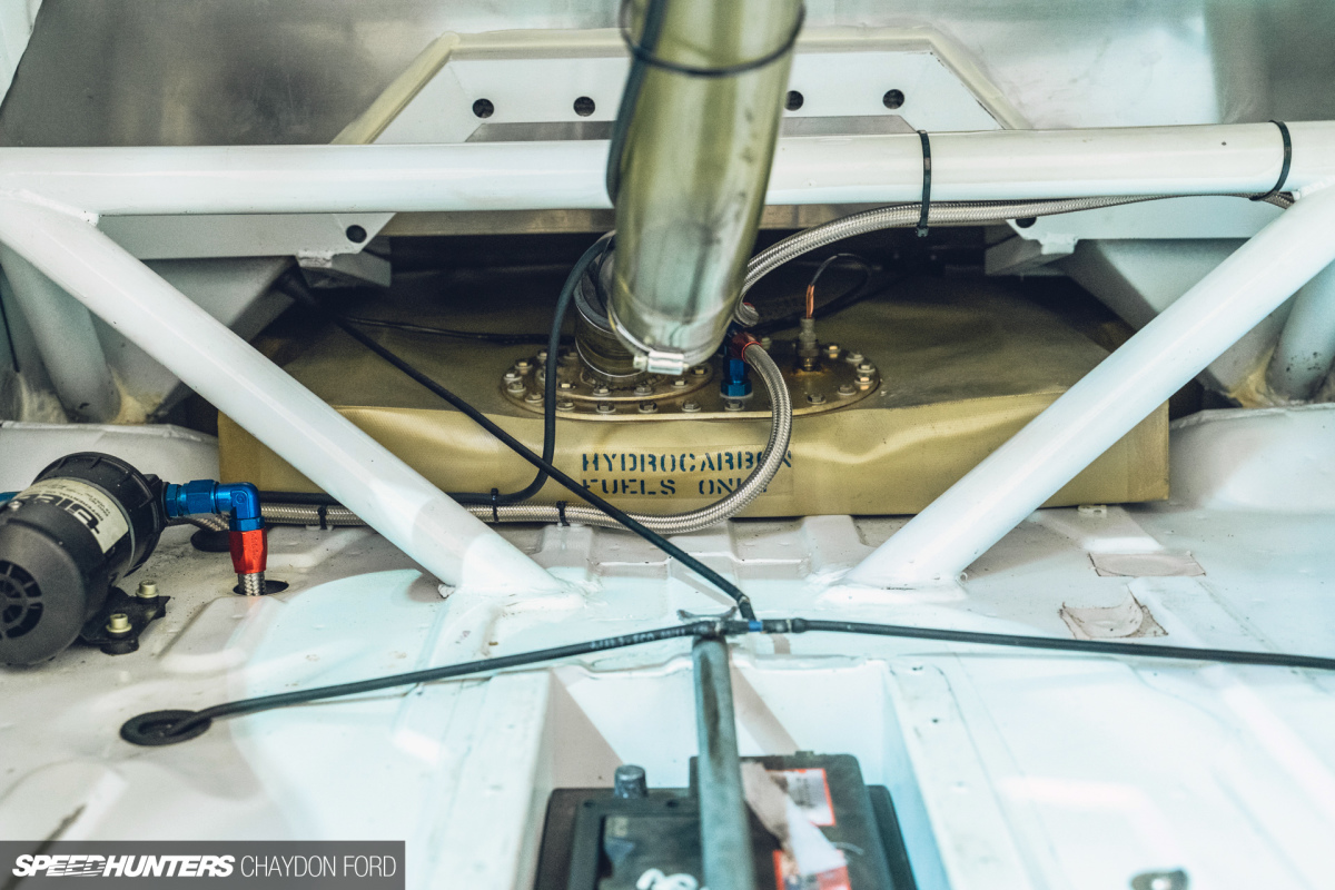 1-20220227-Hagerty-90s-Lotus-Carlton-015