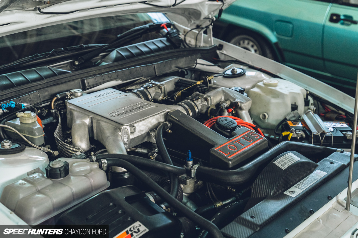 1-20220227-Hagerty-90s-Lotus-Carlton-011