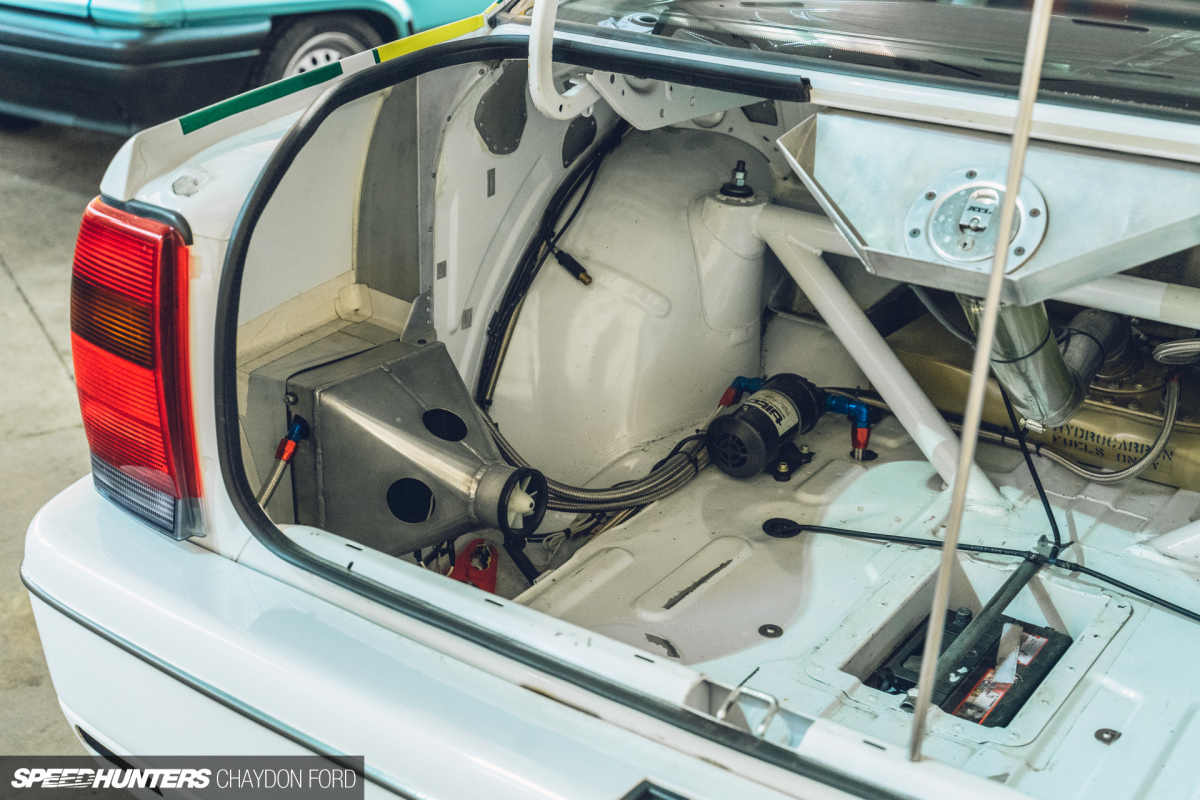 1-20220227-Hagerty-90s-Lotus-Carlton-014