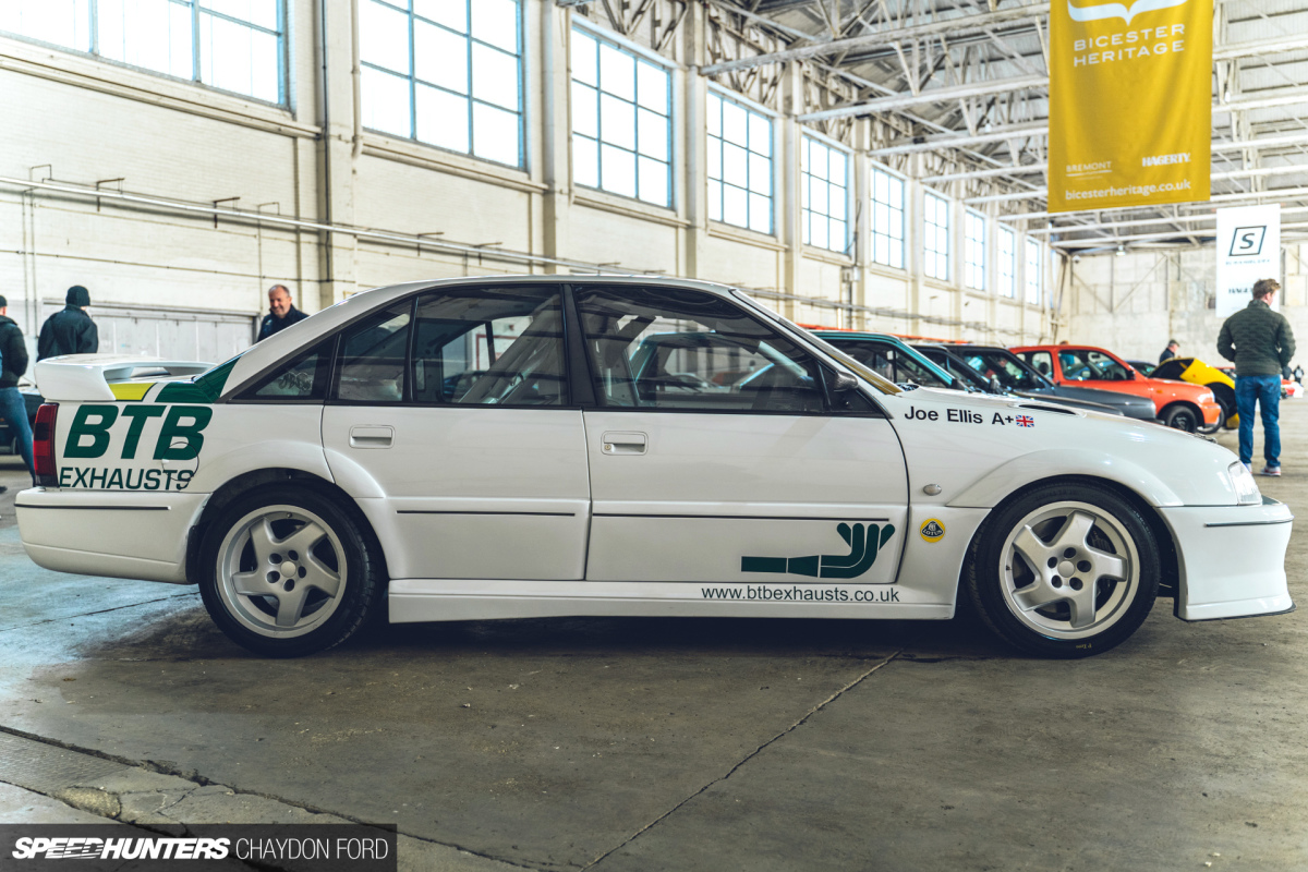 1-20220227-Hagerty-90s-Lotus-Carlton-010