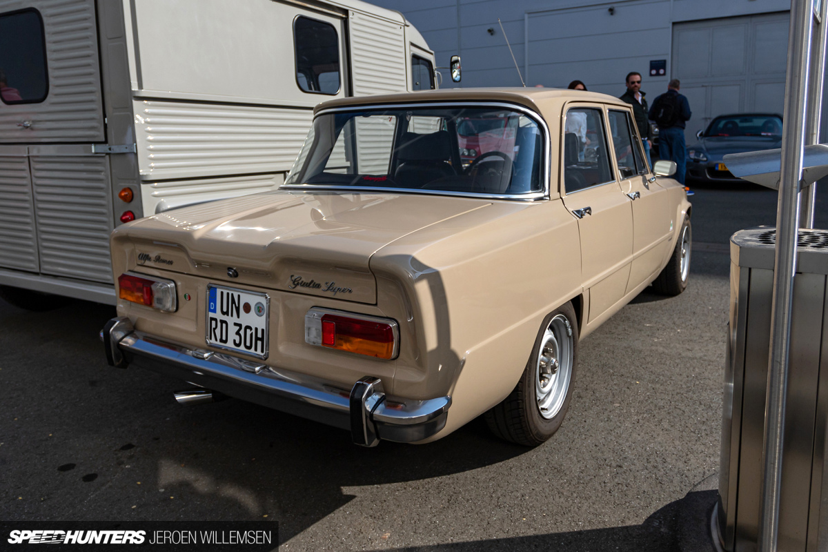 sh-techno-classica-essen-alfa-giulia-1300ti-4277