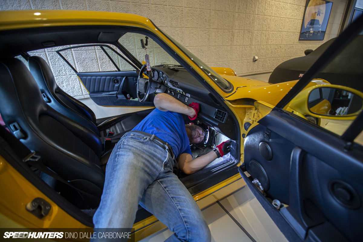 project_964_hvac_cables_carpet_dino_dalle_carbonare_25