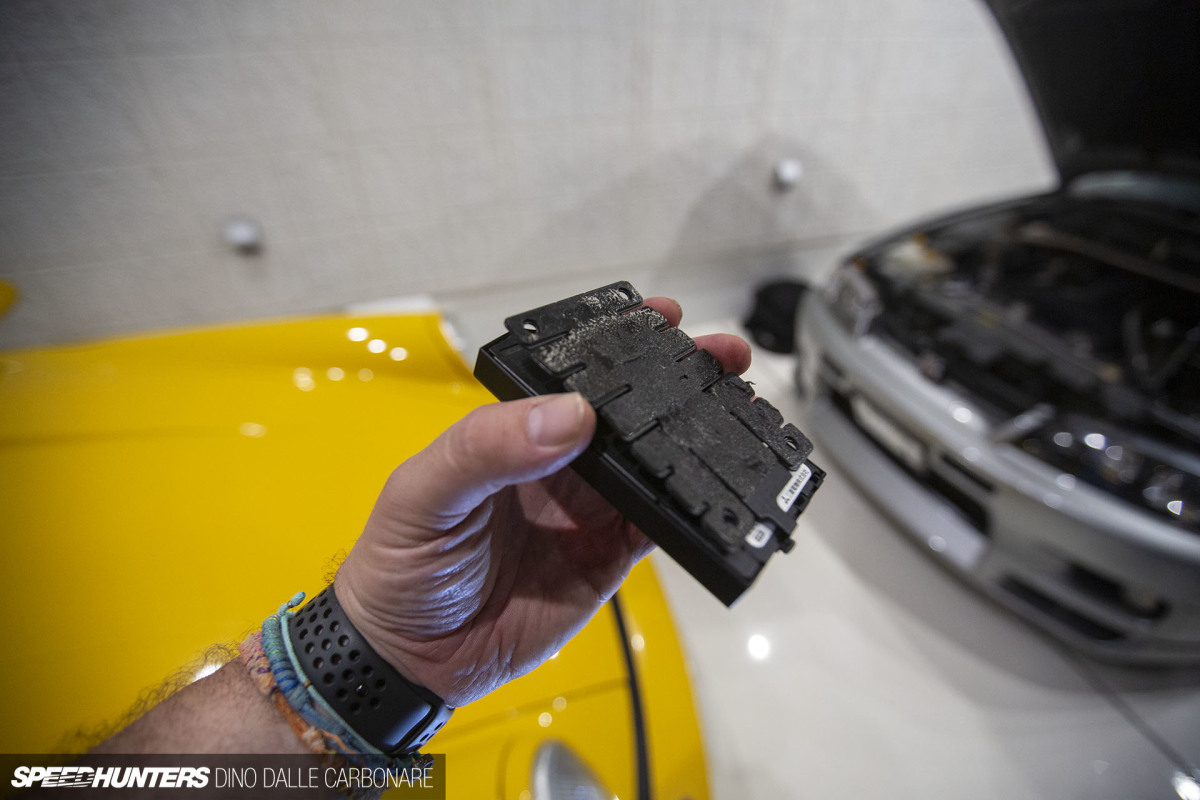 project_964_hvac_cables_carpet_dino_dalle_carbonare_45