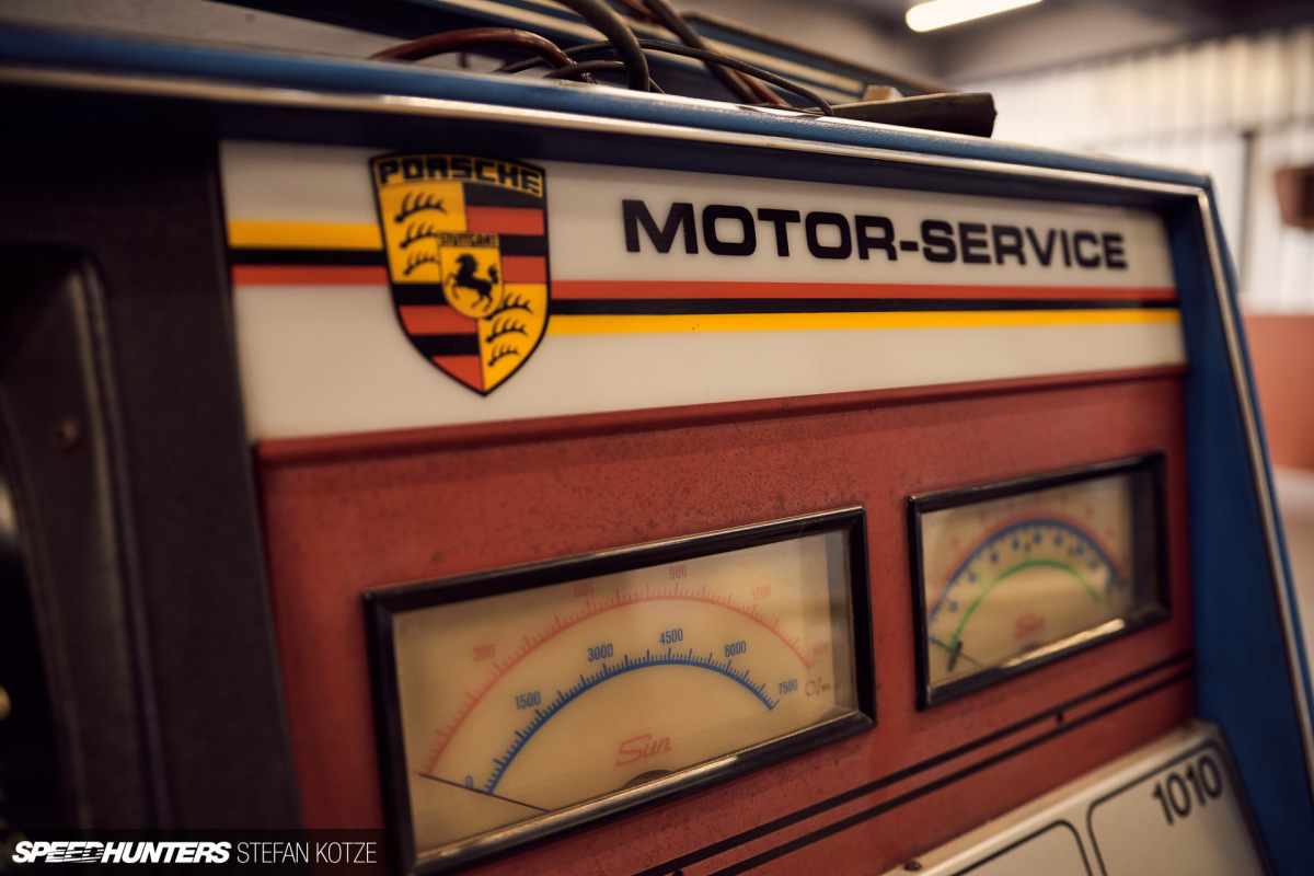 stefan_kotze_speedhunters_dogleg_garage (86)