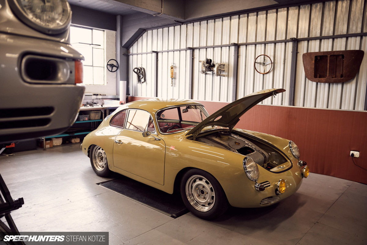 stefan_kotze_speedhunters_dogleg_garage (69)
