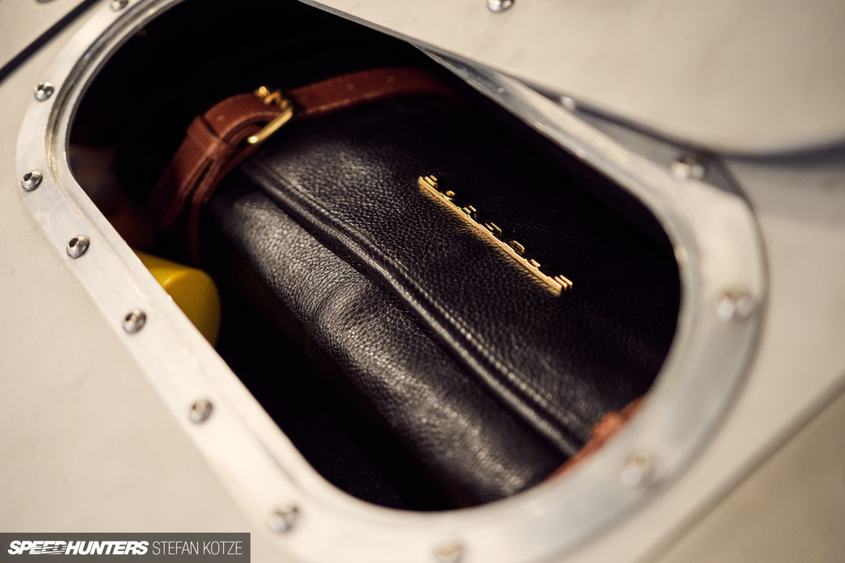 stefan_kotze_speedhunters_dogleg_garage (10)