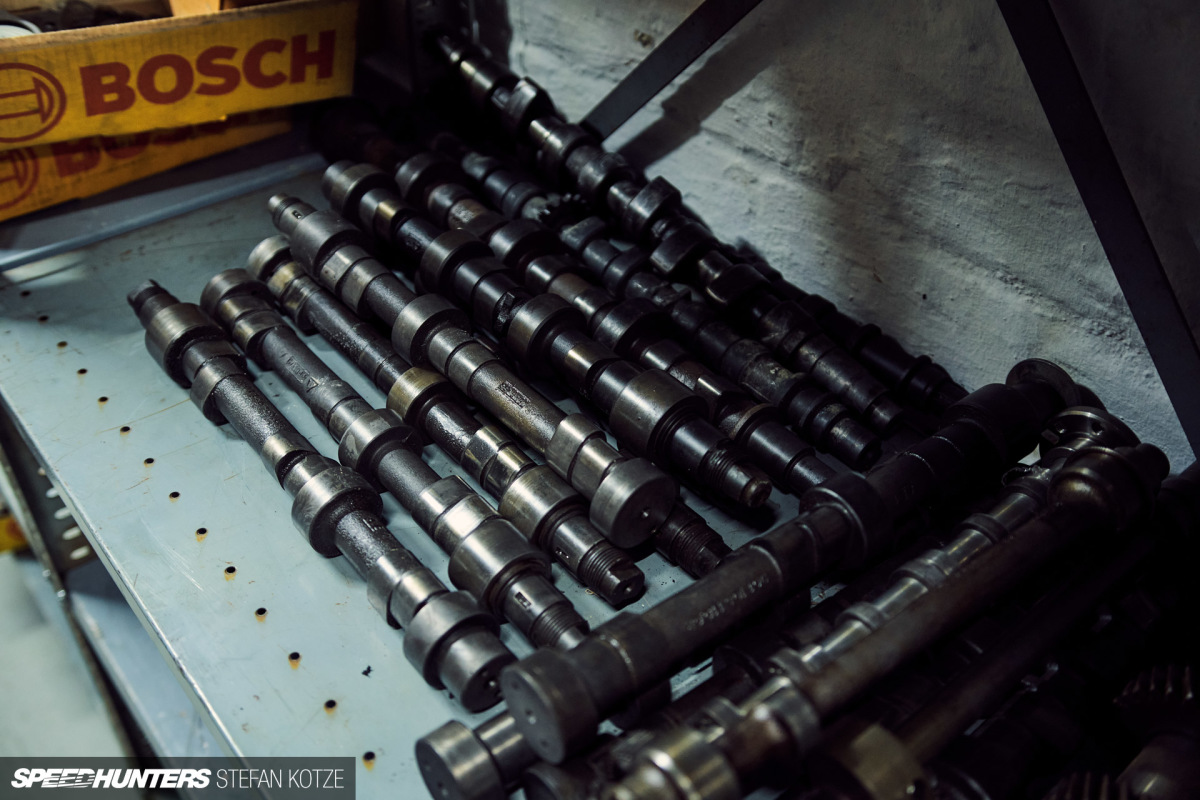 stefan_kotze_speedhunters_dogleg_garage (126)