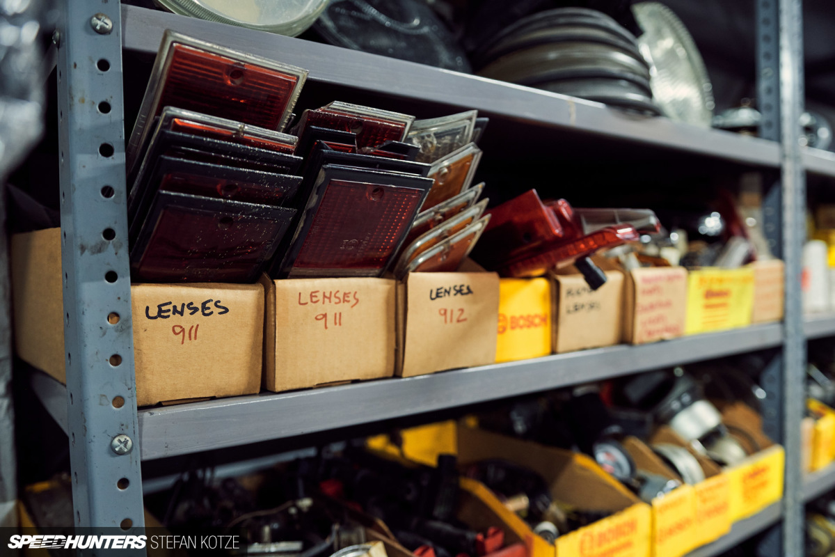 stefan_kotze_speedhunters_dogleg_garage (137)