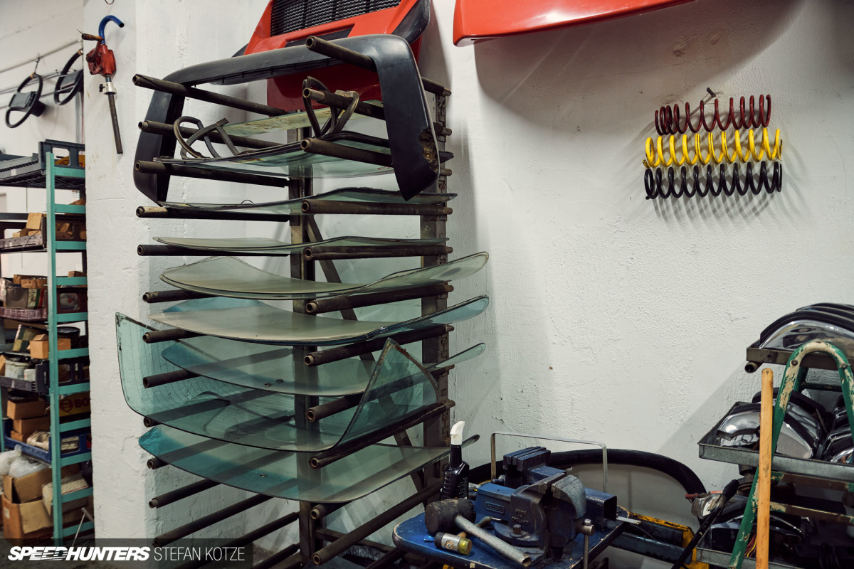 stefan_kotze_speedhunters_dogleg_garage (150)