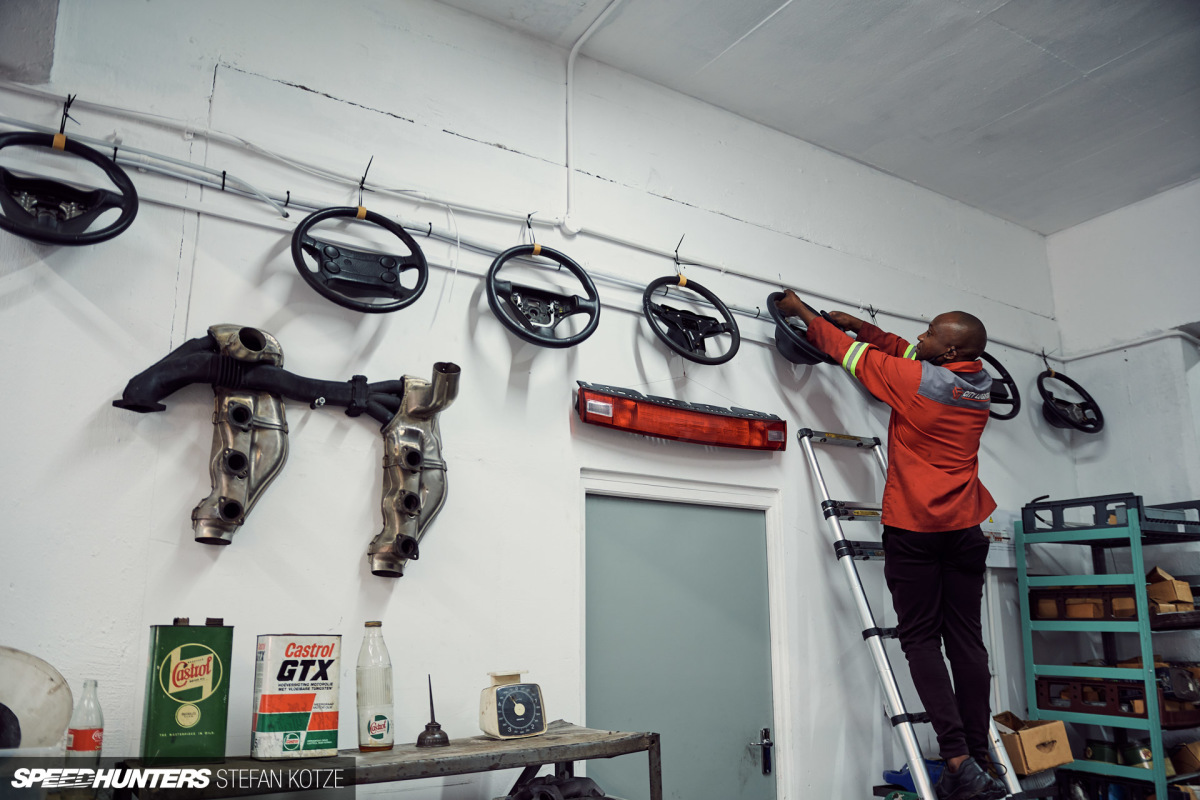 stefan_kotze_speedhunters_dogleg_garage (152)