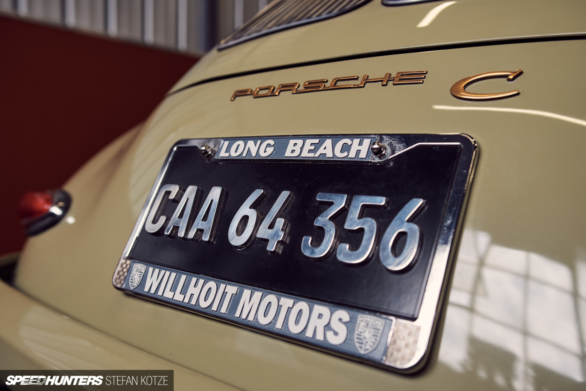 stefan_kotze_speedhunters_dogleg_garage (18)