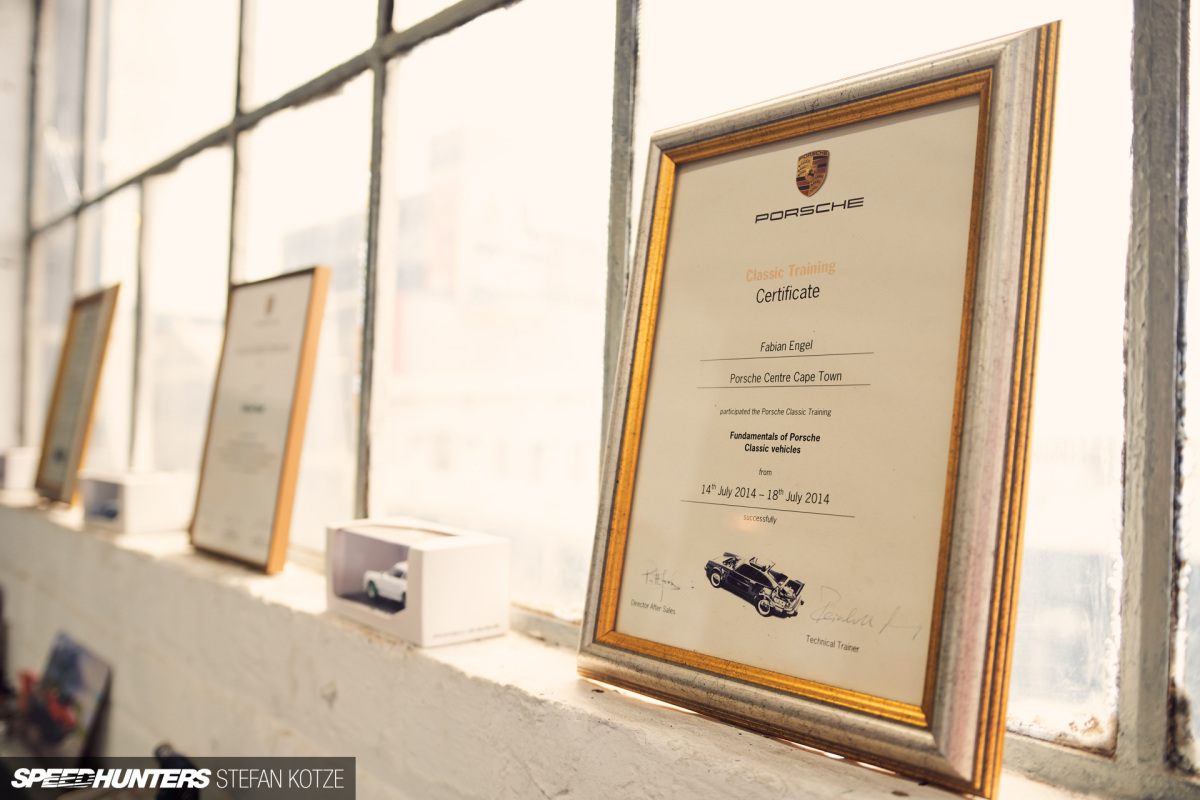 stefan_kotze_speedhunters_dogleg_garage (45)