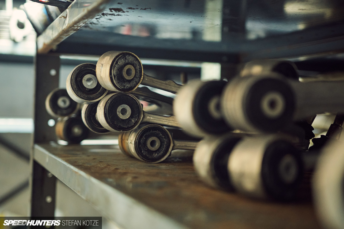 stefan_kotze_speedhunters_dogleg_garage (131)