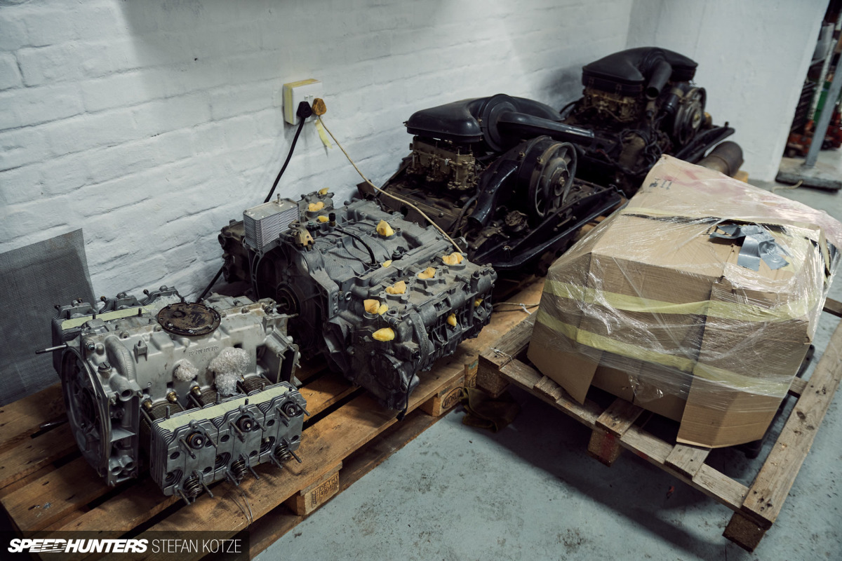 stefan_kotze_speedhunters_dogleg_garage (149)