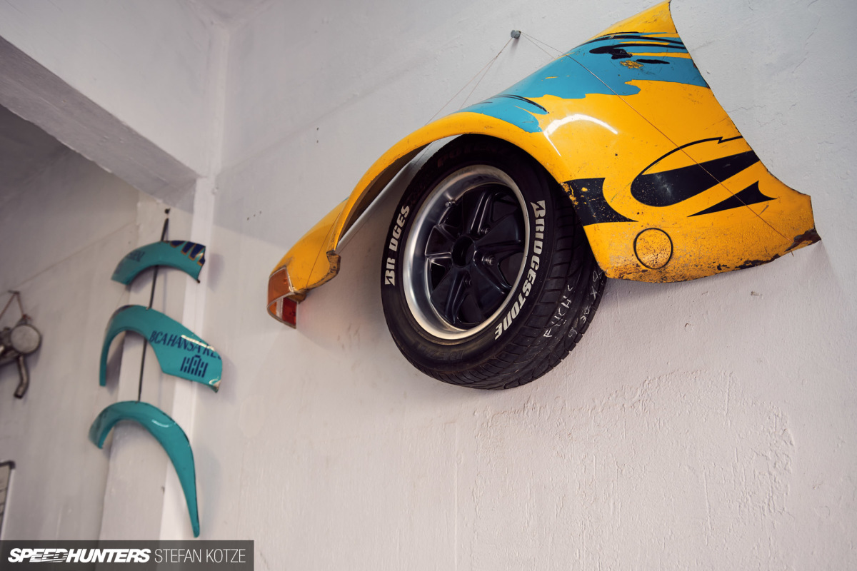 stefan_kotze_speedhunters_dogleg_garage (154)