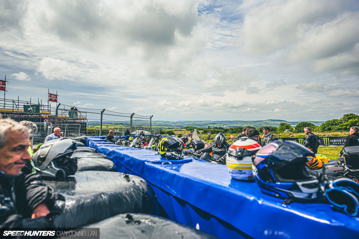 Lapping_The_TT_Course_Pic_By_CianDon (28)