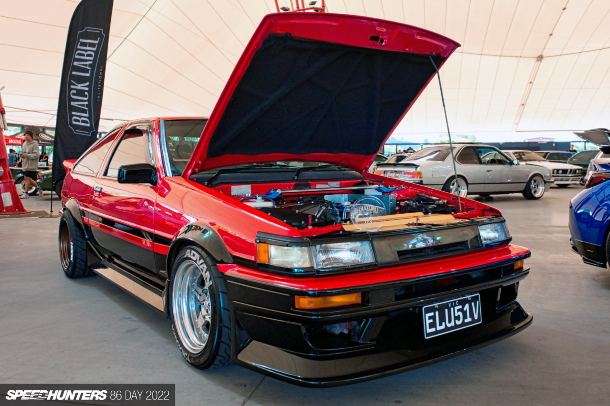 Mo Zeed 6D65F74CC2D9483D9194DF0C15463345