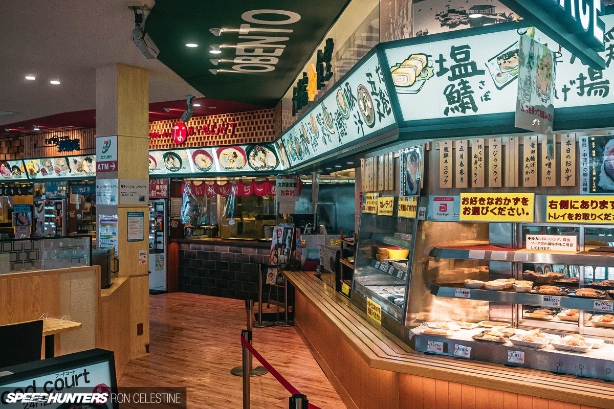 Speedhunters_Ron_Celestine_ServiceAreaFood_3