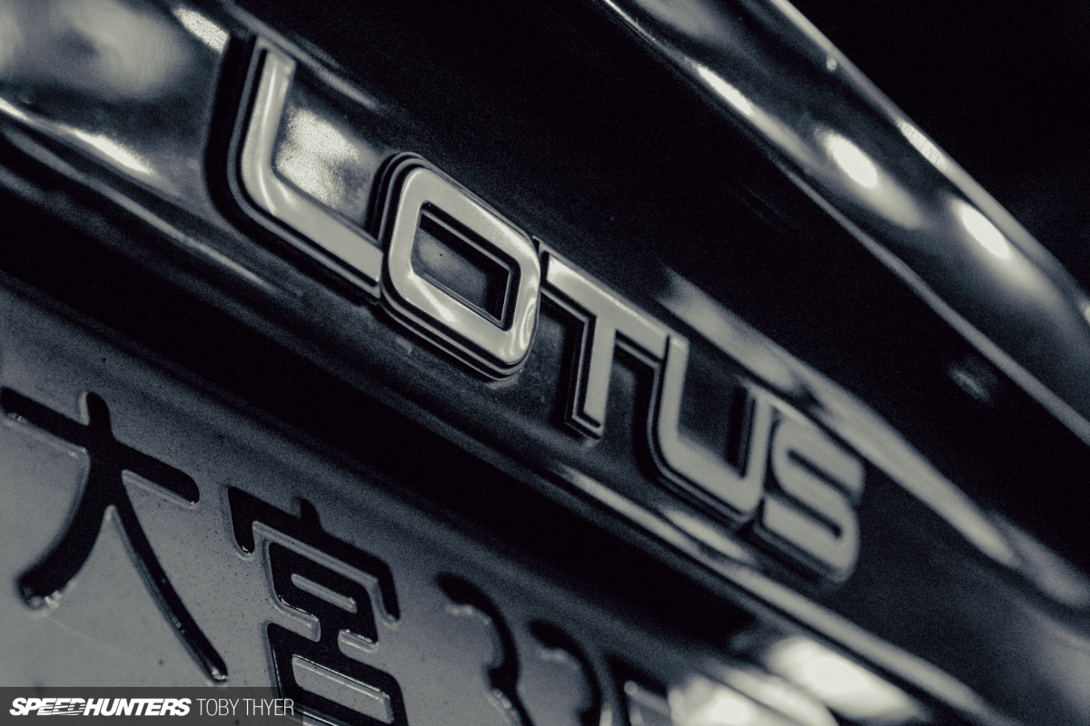 Toby_Thyer_Photographer_Lotus_Esprit-7
