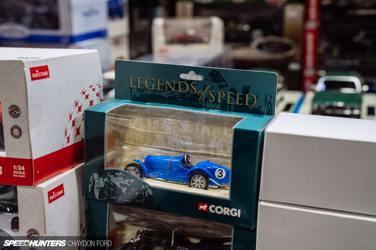 20221111 NEC Classic Models 026