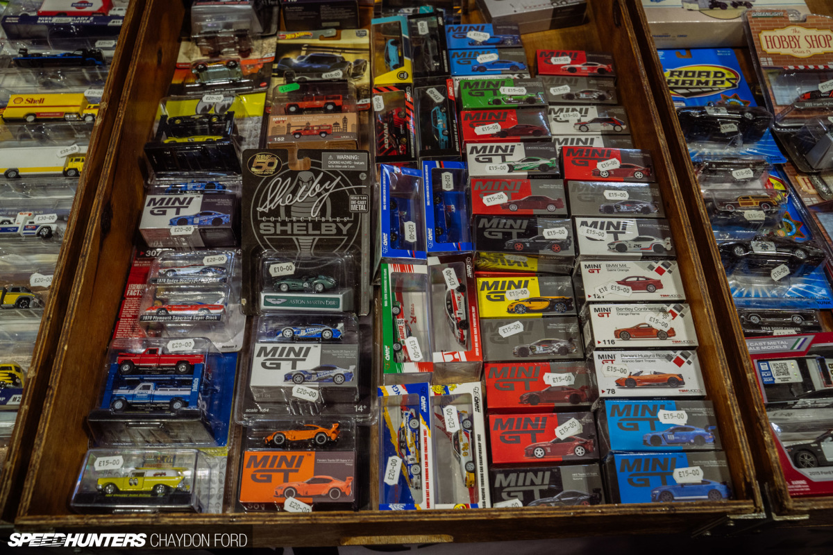 20221111 NEC Classic Models 006