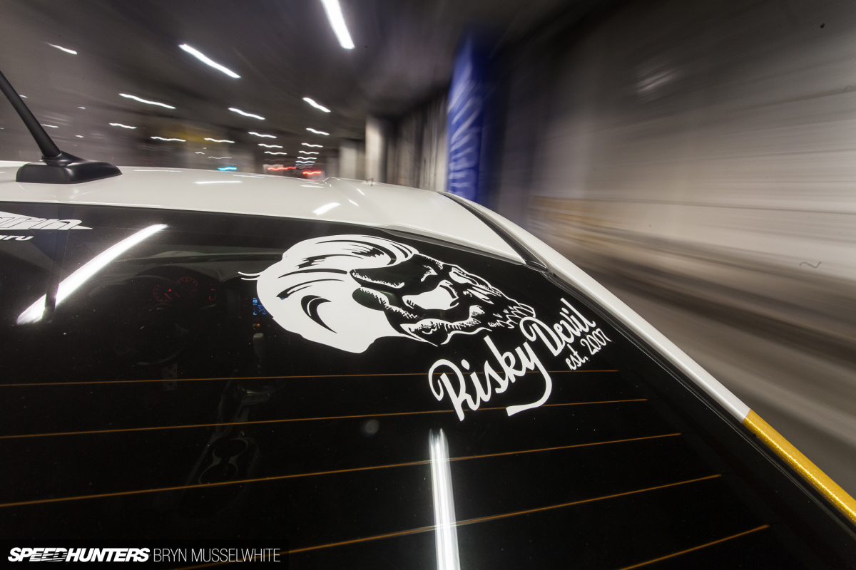 Risky-Devils-Fish-Rocket-Bunny-FRS-Air-Lift-11