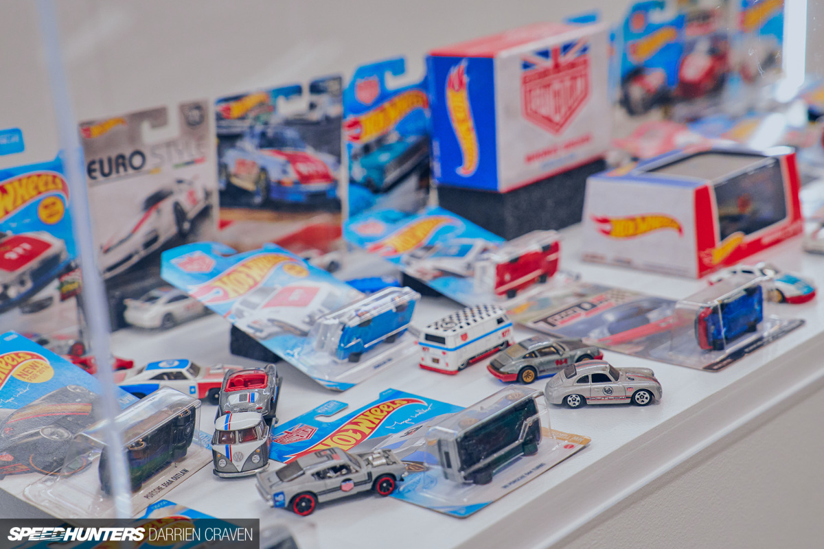 Magnus Walker UO10 26