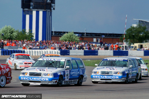 SH_143337_The_Volvo_850_Estate_in_the_1994_BTCC