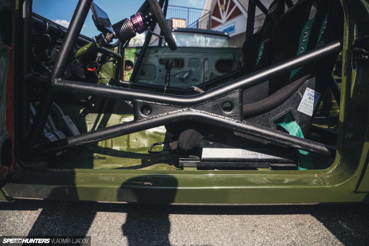 bmw-1602-by-wheelsbywovka-14