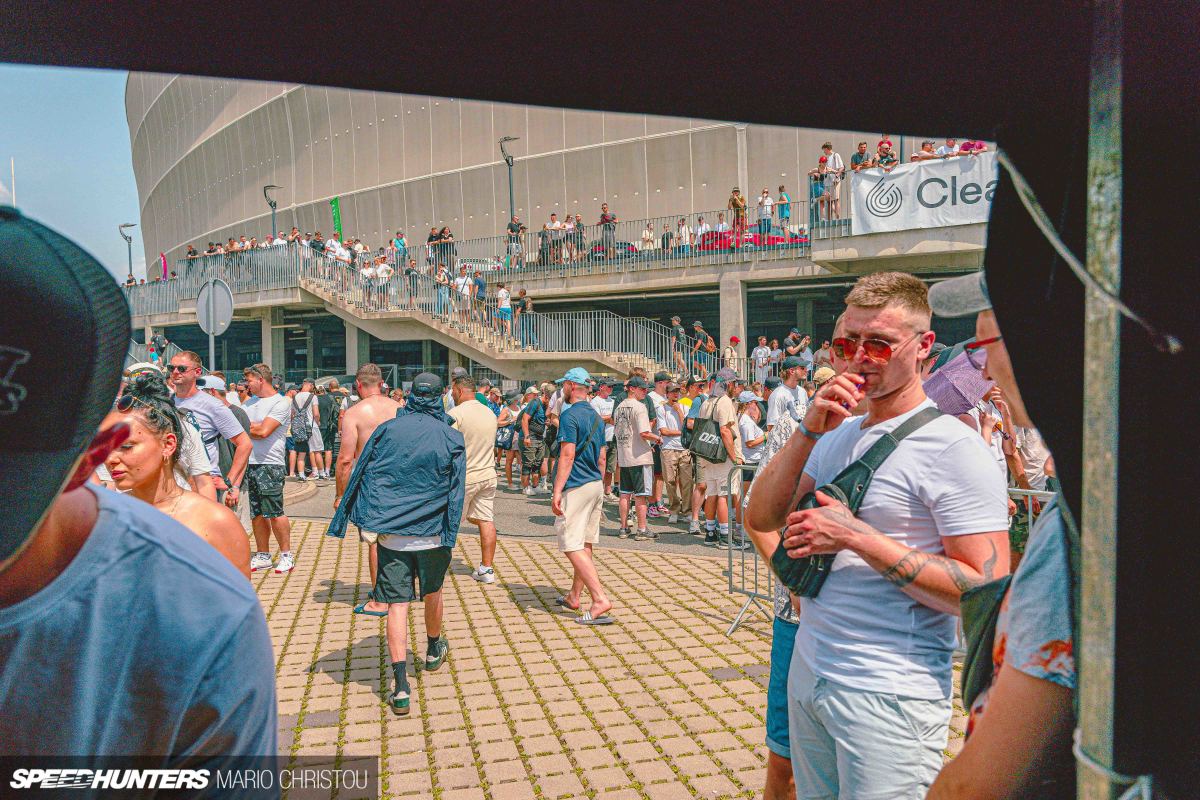 Ultrace 24 MC SH Edits-176