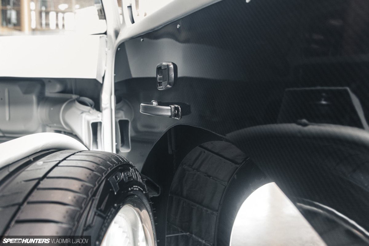 vw-t2-bmw-v12-by-wheelsbywovka-23