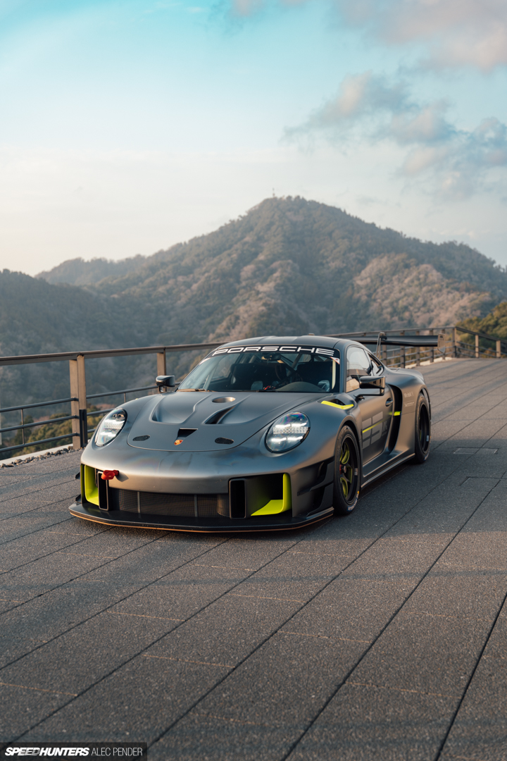 Alec Pender Renn SH-105