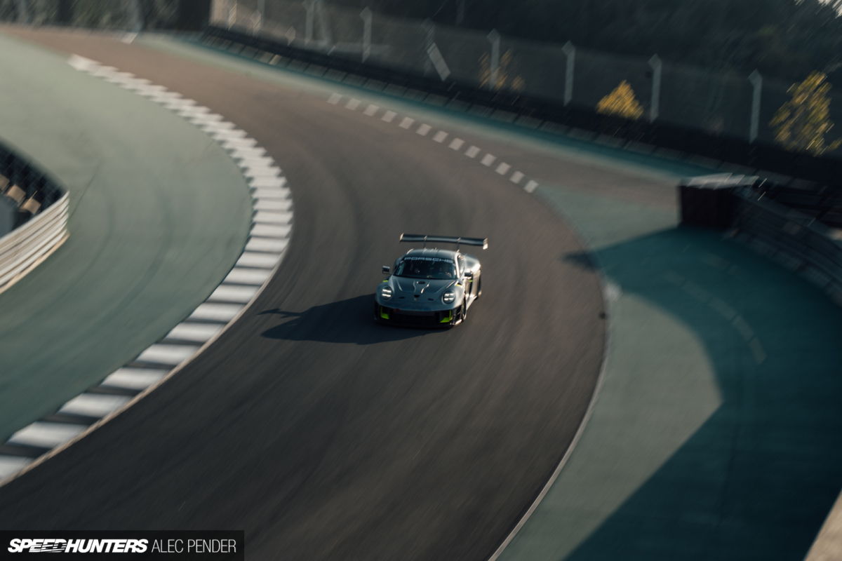 Alec Pender Renn SH-4