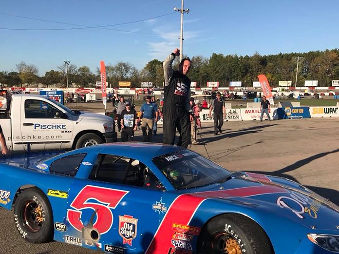Johnny Sauter VL Oktoberfest Sauter