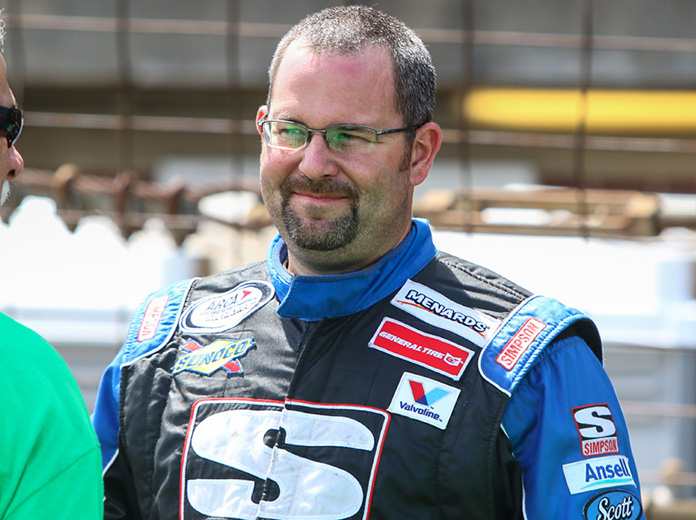 Kelly Kovski Speed Sport Lasciati ispirare e conquistare dall'eleganza della rafinatezza. kelly kovski speed sport