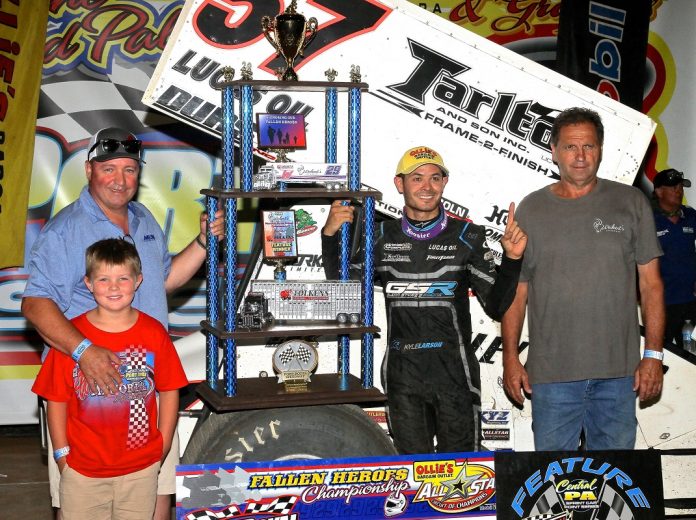 2020 ASCoC Port Royal Weikert F Kyle Larson VL Posed With Weikerts Dan Demarco Photo Larson Sparking An Evolution