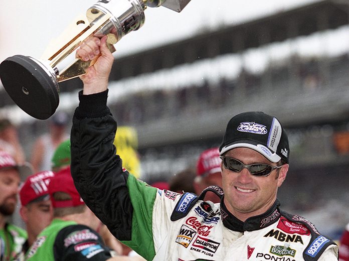 Bobby Labonte is the latest driver to join the field for the inaugural Superstar Racing Experience season in 2021. (NASCAR Photo) Bobby Labonte is the latest driver to join the field for the inaugural Superstar Racing Experience season in 2021. (NASCAR Photo)