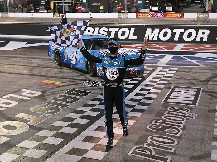 Kevin Harvick will lead the field to the green flag during Sunday's South Point 400 at Las Vegas Motor Speedway. (Sean Gardner/Getty Images Photo)