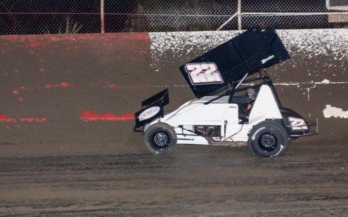 Shawn Murray's sprint car makes a sudden turn towards the wall at East Bay Raceway Park. (R.E. Wing Photo)