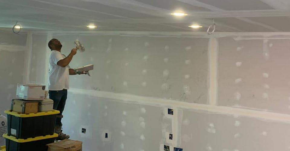 Master Drywall Offers Commercial Painting in Davenport, FL