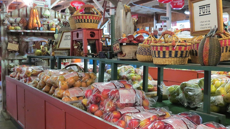 SnowLine Orchard is a Winery in Oak Glen, CA