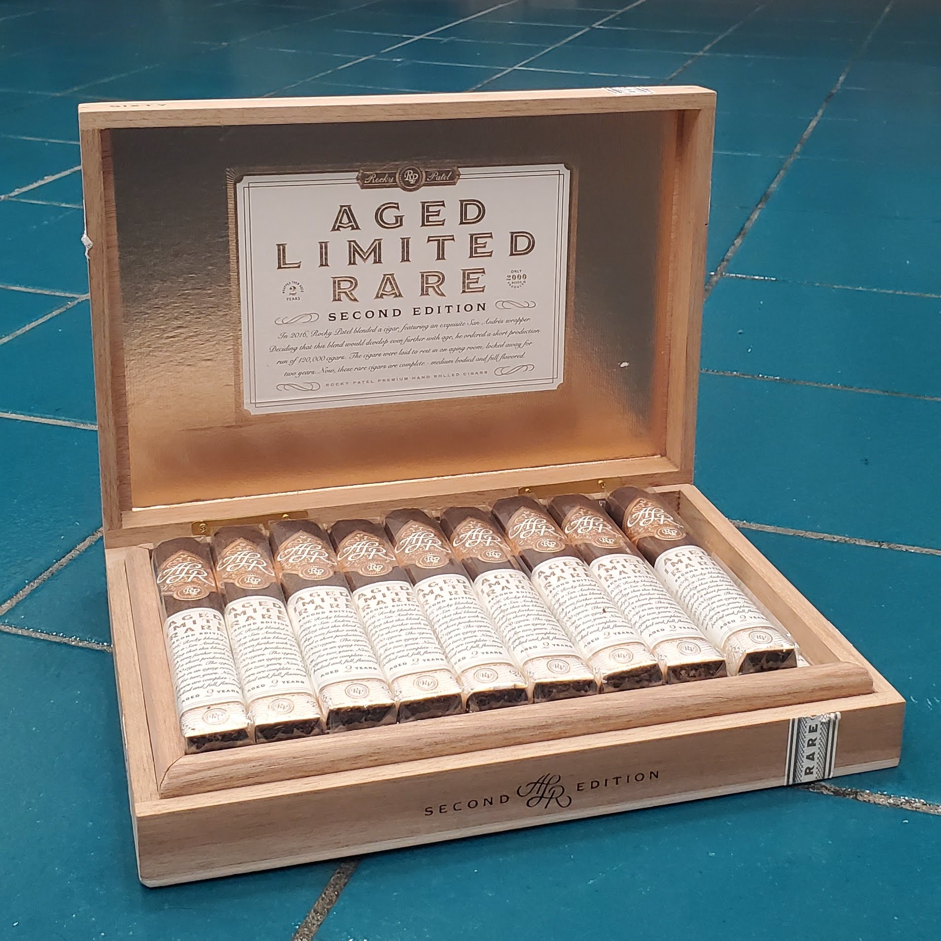 Jay's Smoke Shop Sells Tobacco in Worcester, MA 01604