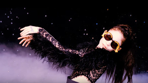 Grimes_ft._janelle_mon%c3%a1e_-_venus_fly_(official_video)_-_youtube_-_google_chrome_292017_23913_pm.bmp